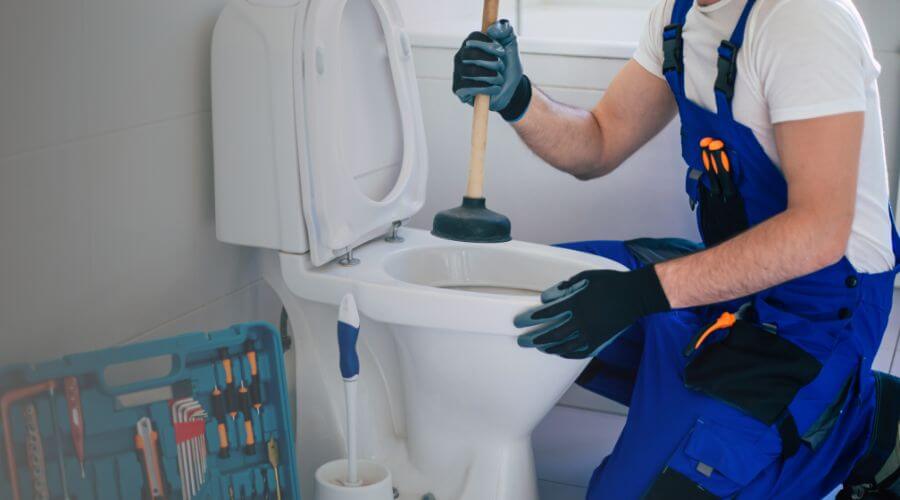 Expert burst pipe repair services in Mount Solon, VA